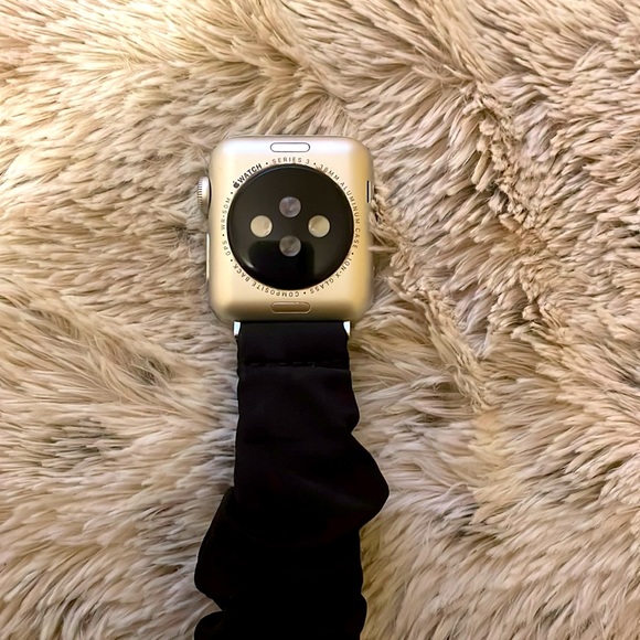 Apple Watch Series 3!! - Picture 3 of 4